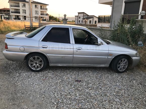 Sahibinden Ford Escort 1.8 CLX 1995 Model