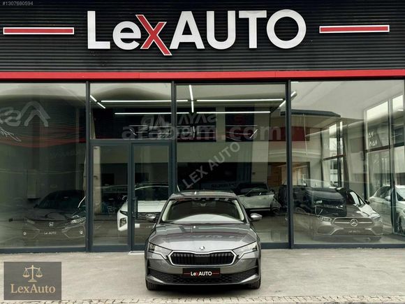 "LexAUTO" 2025 SKODA OCTAVİA 1.5 MHEV ELİTE HATASIZ BOYASIZ