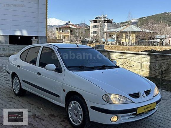 /YAŞAR AUTO/ HATASIZ TEK PARÇA BOYALI KLİMALI MEGAN1