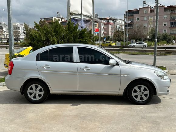 MEMURDAN 2010 HYUNDAİ ACCENT ERA 1.5CRDİ SELECT