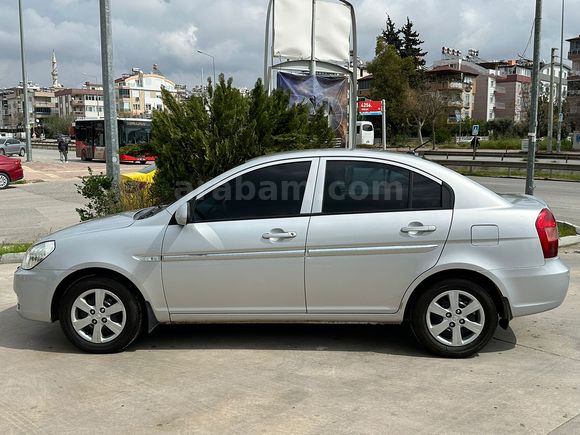 MEMURDAN 2010 HYUNDAİ ACCENT ERA 1.5CRDİ SELECT