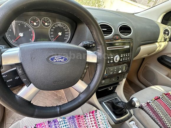 Sahibinden Ford Focus 1.6 Ghia 2006 Model
