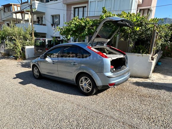 Sahibinden Ford Focus 1.6 Ghia 2006 Model
