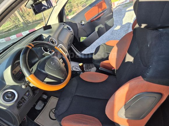 Kadın memurdan düşük kmli Citroen C2 1.6 VTR 2007 Model