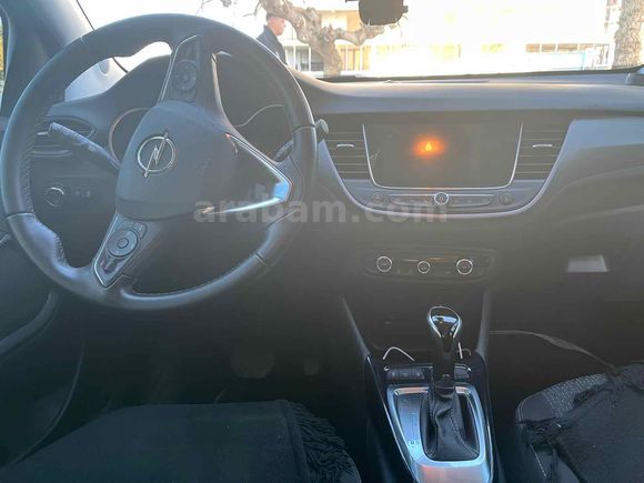 Sahibinden Opel Crossland 1.2 T Essential 2024 Model 