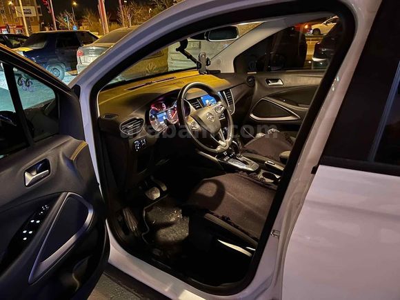 Sahibinden Opel Crossland 1.2 T Essential 2024 Model 