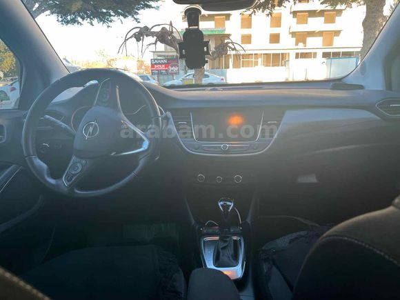 Sahibinden Opel Crossland 1.2 T Essential 2024 Model 