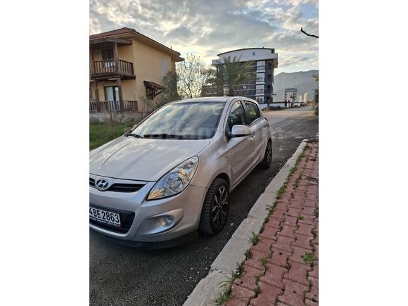 Sahibinden Hyundai i20 Troy 1.4 CRDi Mode 2011 Model