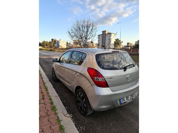 Sahibinden Hyundai i20 Troy 1.4 CRDi Mode 2011 Model