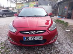 Sahibinden Hyundai Accent Blue 1.4 CVVT Mode Plus 2012 Model