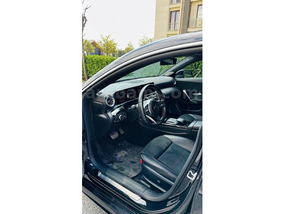 İMZALİ SERİ CLA 200 AMG+ 4MATIC