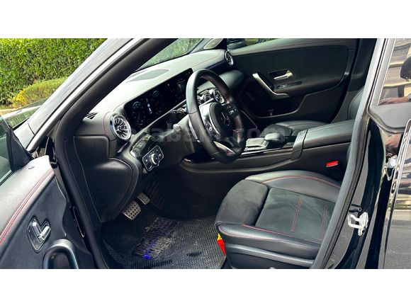 İMZALİ SERİ CLA 200 AMG+ 4MATIC
