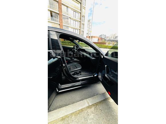 İMZALİ SERİ CLA 200 AMG+ 4MATIC
