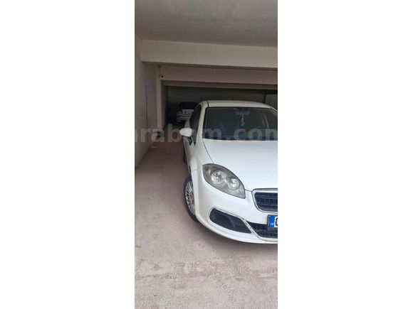 Sahibinden Fiat Linea 1.3 Multijet Actual Plus 2015 Model  300.000 km Beyaz