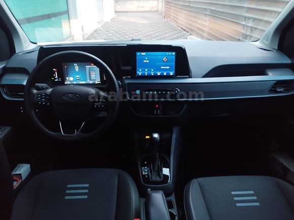 Sahibinden Ford Tourneo Courier 1.0 EcoBoost Active 2024 Model