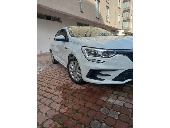 Sahibinden Renault Megane 1.3 TCe Joy 2022 Model