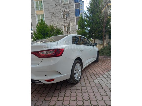 Sahibinden Renault Megane 1.3 TCe Joy 2022 Model