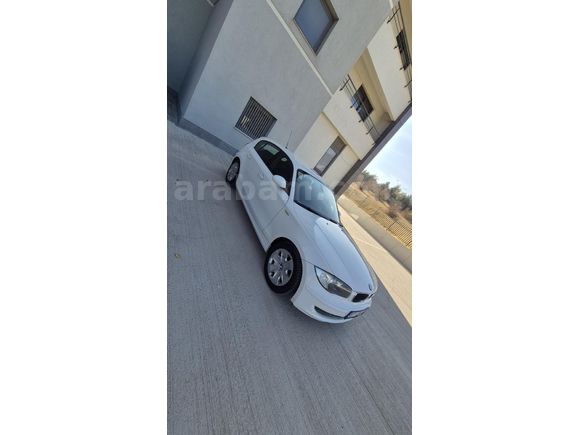 Sahibinden BMW 1 Serisi 116i Standart 2009 model aracım sıfır ayarindadir 55 bin km de