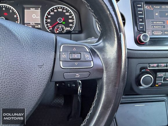 DOLUNAY MOTORS BOYASIZ TİGUAN 1.4 TSİ CHROME EDİTİON -CAM TAVAN