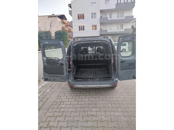 Sahibinden Renault Express Combi 1.5 BlueDCI Touch 2022 Model