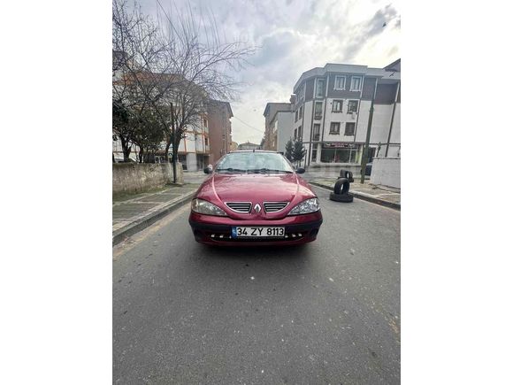 Sahibinden Renault Megane 1.6 RXE 2001 Model 
