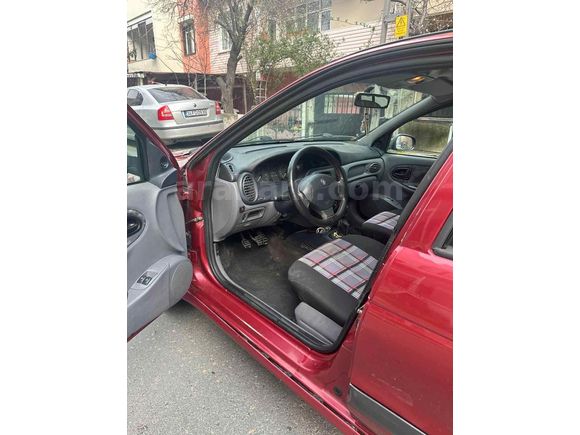 Sahibinden Renault Megane 1.6 RXE 2001 Model 