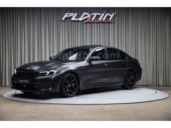 2025 320I 50 JAHRE EDİT. HEADUP_M3.KOLTUK_360K._FROZEN BLACK