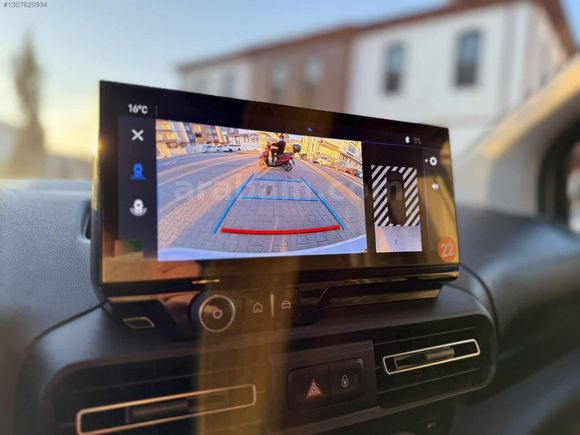 2025 COMBO EDİTİON 1.5 GERİ GÖRÜŞ PRO EKRAN %20 KDV SIFIR KM