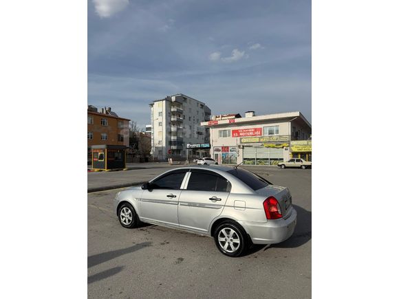 Sahibinden Hyundai Accent Era 1.5 CRDi Mode 2012 Model