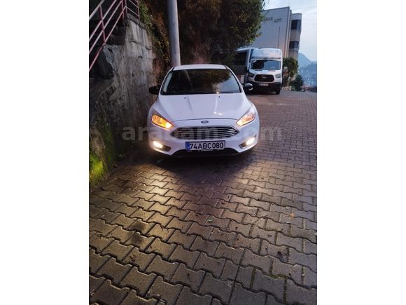 Sahibinden Ford Focus 1.6 TDCi Trend X 2015 Model