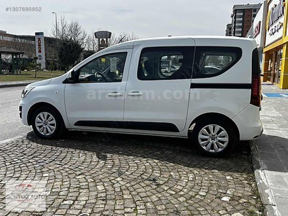 2023 MODEL RENAULT EXPRESS COMBİ 1.5 DCİ JOY 90.000 KM DE %20KDV