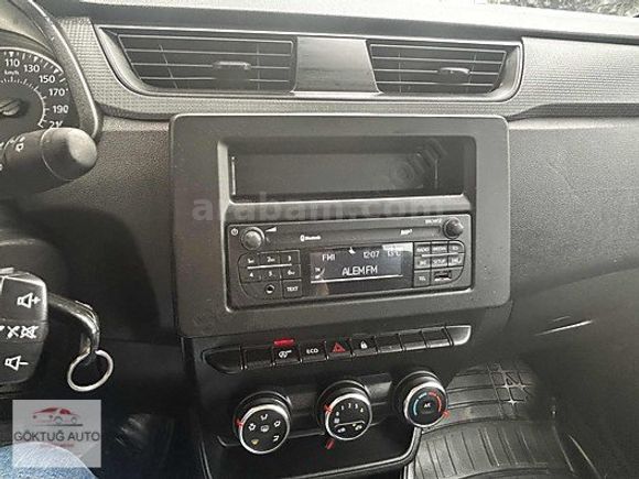 2023 MODEL RENAULT EXPRESS COMBİ 1.5 DCİ JOY 90.000 KM DE %20KDV