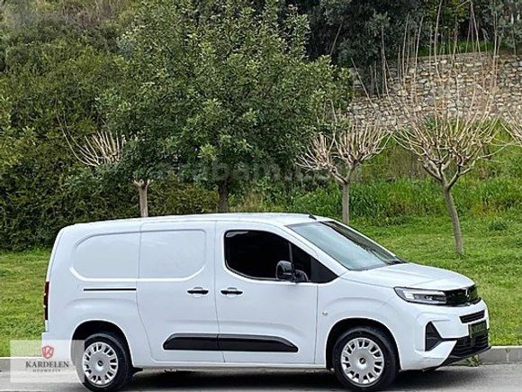 2025/Combo Cargo 1.5 D Ultimate XL/13.000.KM/Boyasız/Tramersiz