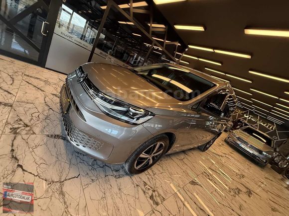 19BİNDE 2024M ÇİFT NAVİGASYON HATASIZ BOYASIZ TRAMERSİZ VW CADDY