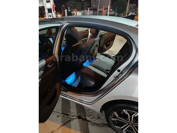Sahibinden Renault Megane 1.6 Joy 2018 Model