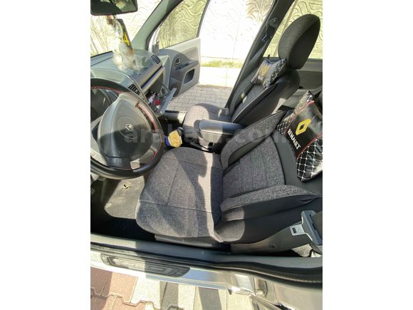 ÖZEL PLAKA Sahibinden Aile Aracı Masrafsız Renault Clio 1.5 dCi