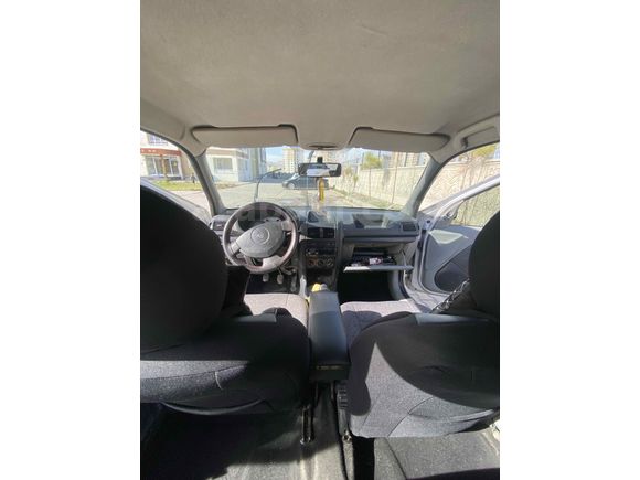 ÖZEL PLAKA Sahibinden Aile Aracı Masrafsız Renault Clio 1.5 dCi