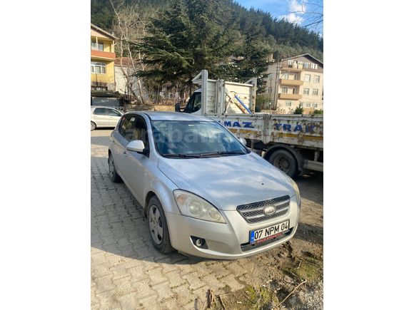 Sahibinden Kia Ceed 1.6 CRDi Motion 2008 Model
