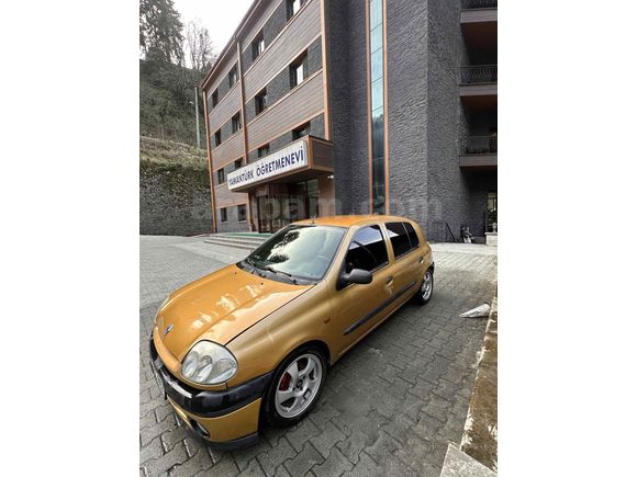 Sahibinden Renault Clio 1.4 RT 1993 Model 