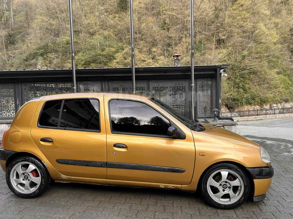 Sahibinden Renault Clio 1.4 RT 1993 Model 