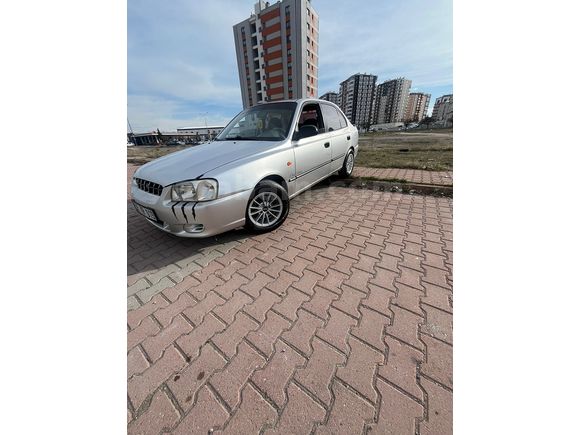 Sahibinden Hyundai Accent 1.3 LX 2000 Model 