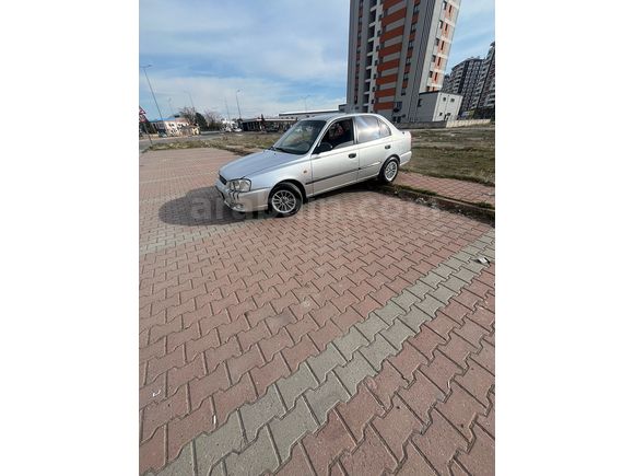 Sahibinden Hyundai Accent 1.3 LX 2000 Model 