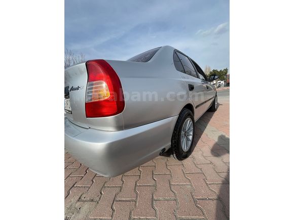 Sahibinden Hyundai Accent 1.3 LX 2000 Model 