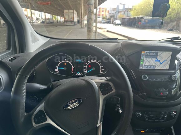 Sahibinden Ford Tourneo Courier 1.5 TDCi Titanium Plus 2020 Model 