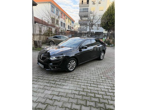 Sahibinden Renault Megane 1.2 TCe Touch 2016 Model  167.000 km Siyah
