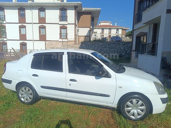 Sahibinden Renault Clio 1.4 Authentique 2005 Model  155.000 km Beyaz