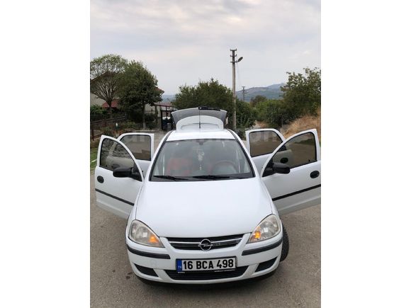 Sahibinden Opel Corsa 1.2 Essentia 2004 Model  260000 km Beyaz