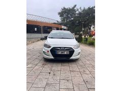 Sahibinden Hyundai Accent Blue 1.4 D-CVVT Mode Plus 2013 Model