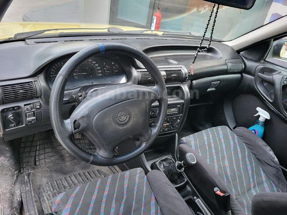 Sahibinden Opel Astra 2.0 GSi 1996 Model  175.000 km Sarı