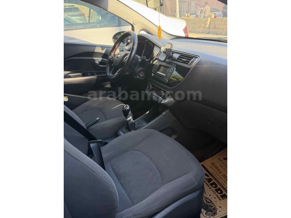 Sahibinden Kia Rio 1.4 CRDi Concept Plus 2015 Model 